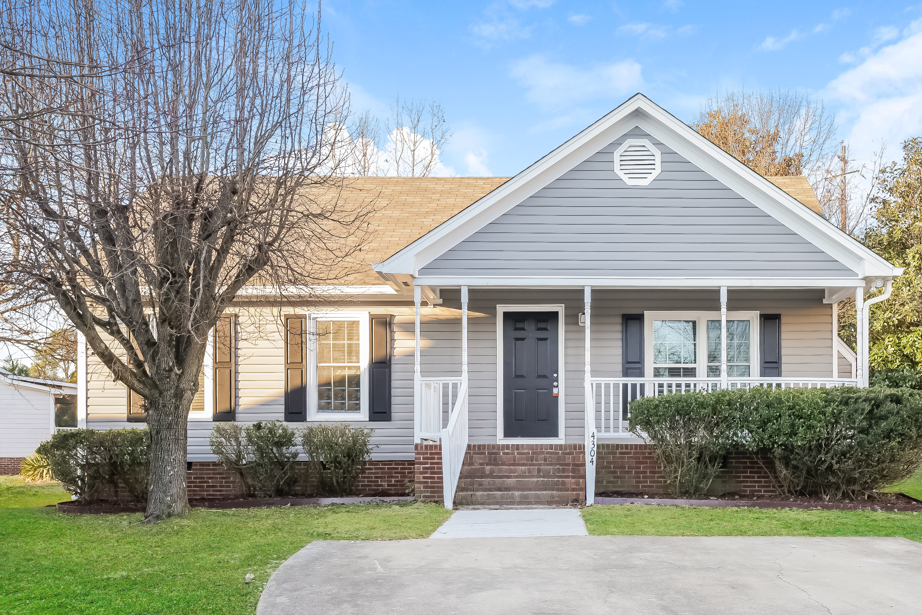 4304 DYER CT RALEIGH, NC 27604